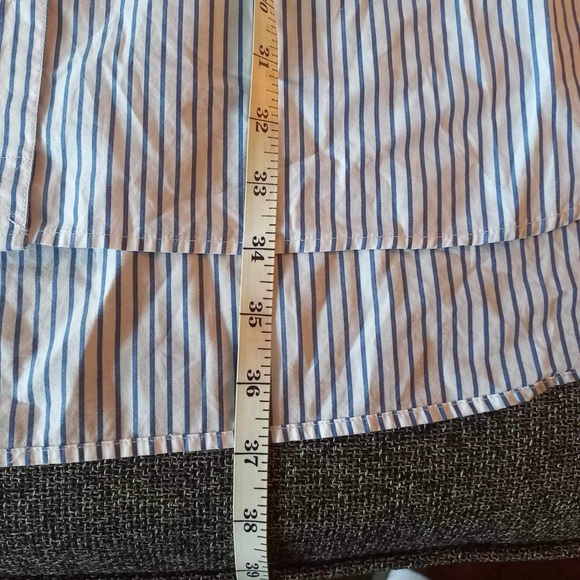 Hi-lo tailored stripe shirt - Picture 4 of 7
